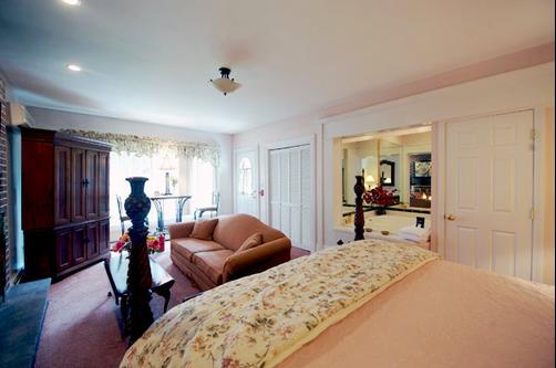 The Villa - Westerly - Bedroom