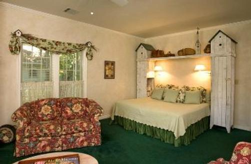Montford Inn - Norman - Bedroom