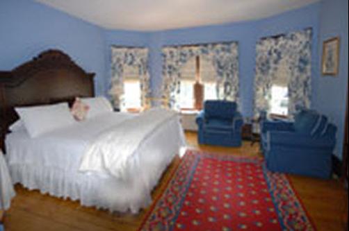 Sinclair Inn Bed & Breakfast - Underhill - Bedroom