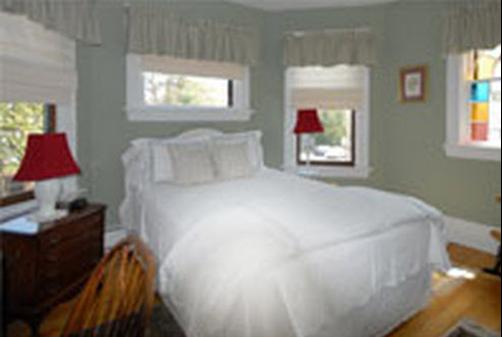 Sinclair Inn Bed & Breakfast - Underhill - Bedroom