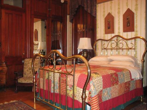The Parker House Bed & Breakfast - Cincinnati - Bedroom