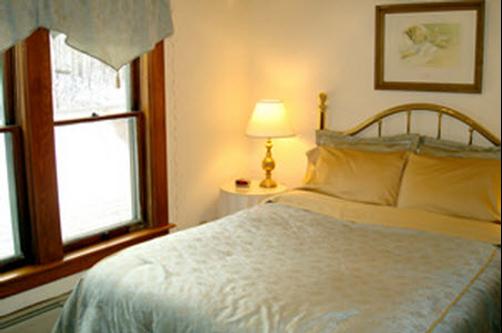 The Mad River Inn B & B - Waitsfield - Bed