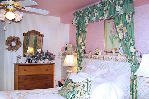 Hidden Valley B & B - Hiawassee - Bedroom