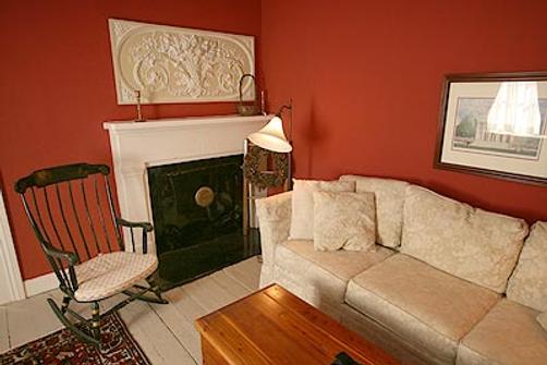 The Dinsmore House Bed and Breakfast - Charlottesville - Living room