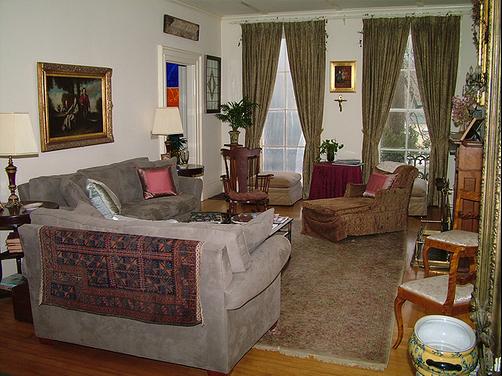 Blackinton Manor - North Adams - Living room