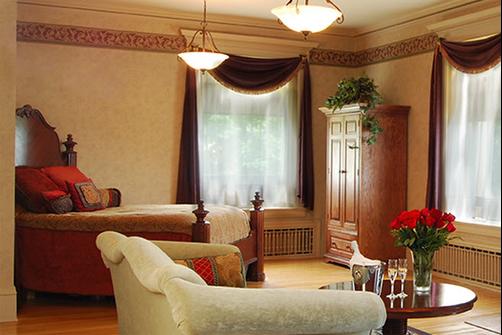 Cotton Mansion - Duluth - Living room