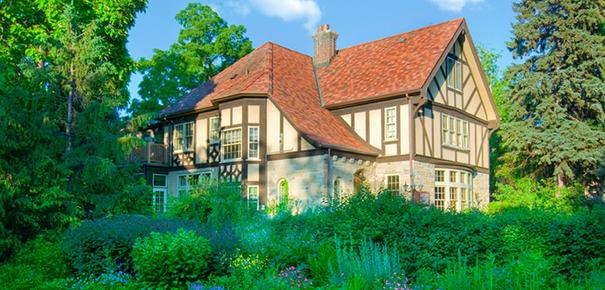 The Golden Lantern Inn - Red Wing - Building