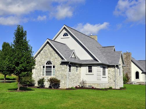 Premier Carriage House Cottages - Millersburg - Building