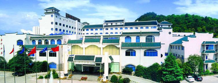 Baiyun Hotel Xinchang - Xinchang Chengguanzhen - Building