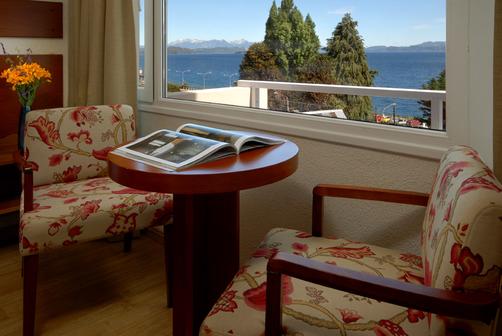 Hotel Tirol - San Carlos de Bariloche - Outdoors view