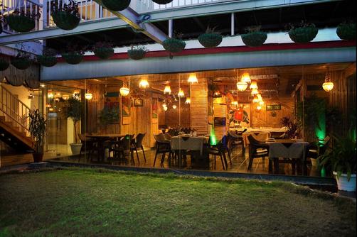 EllBee Ganga View - Rishikesh - Restaurant