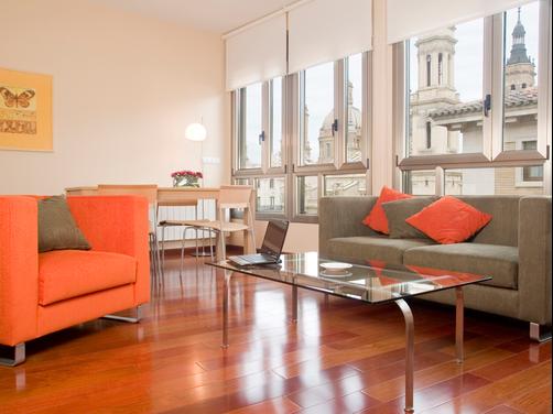 Apartamentos Sabinas Alfonso - Zaragoza - Living room