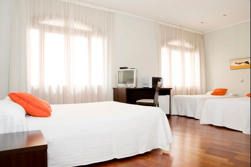 Apartamentos Sabinas Alfonso - Zaragoza - Bedroom