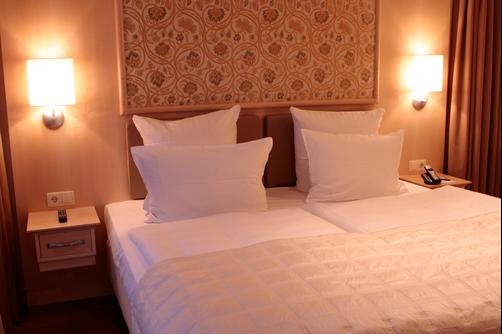 Steigenberger Hotel Hamburg - Hamburg