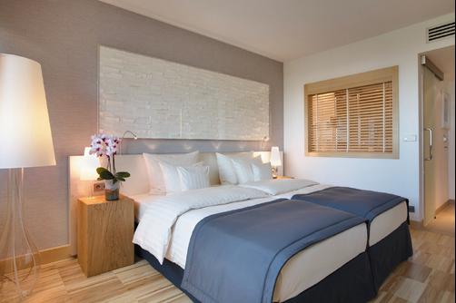 Radisson Blu Hotel Hamburg, City Centre - Hamburg - Bedroom
