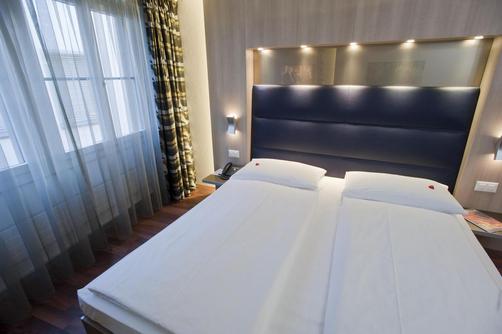 Alexander - Zurich - Bedroom