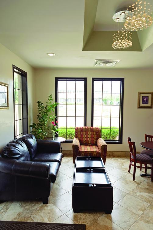 Econo Lodge University - Lawrence - Lobby