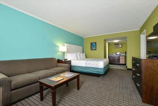The Mermaid Inn - Myrtle Beach