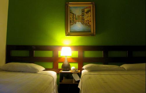 Hotel Tazumal House - San Salvador - Double room