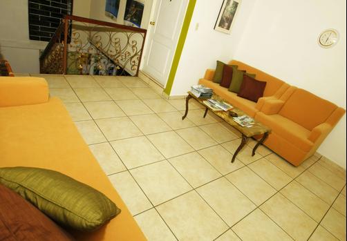 Hotel Tazumal House - San Salvador - Living room