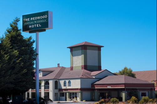 The Redwood Fortuna Riverwalk Hotel - Fortuna - Building