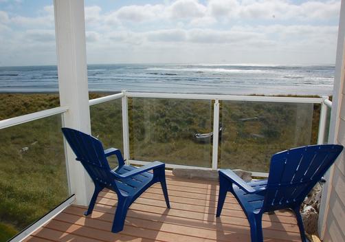Vacations by the Sea - Westport - Balcony