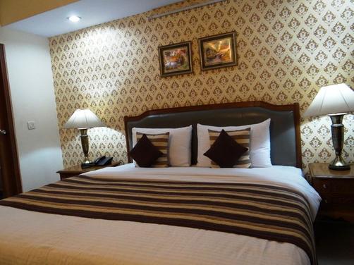 Angel Residency - Noida - Bedroom