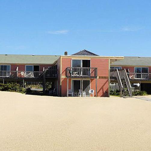 Beachfront White Sands - North Truro - Building