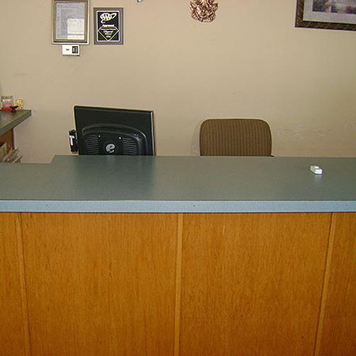 Meriwether Country Inn - Warm Springs - Front desk