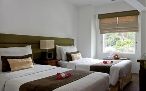 Acuatico Beach Resort & Hotel - Laiya