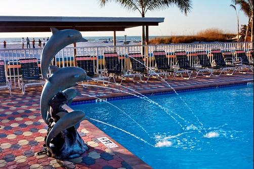 Plaza Beach Hotel Beachfront Resort - Saint Pete Beach - Pool
