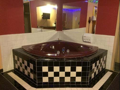 Scottish Inns New Cumberland - New Cumberland - Attractions