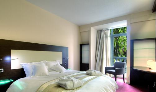 Hôtel-Restaurant Les Hortensias - Barr - Bedroom