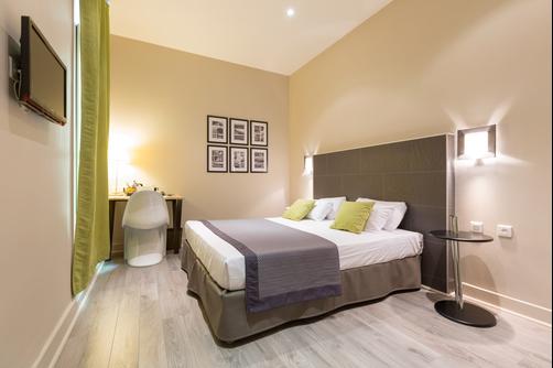 Hotel Amirauté - Toulon - Bedroom