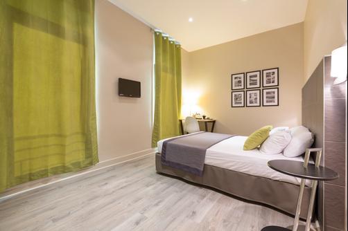 Hotel Amirauté - Toulon - Bedroom