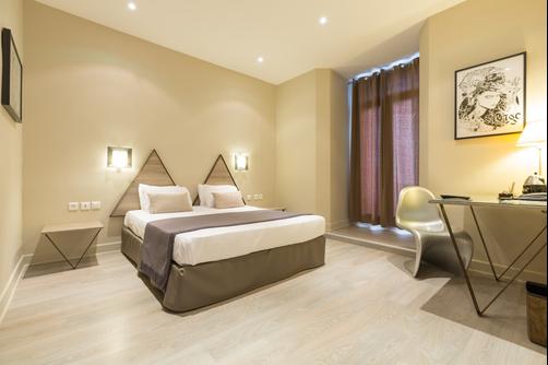 Hotel Amirauté - Toulon - Bedroom