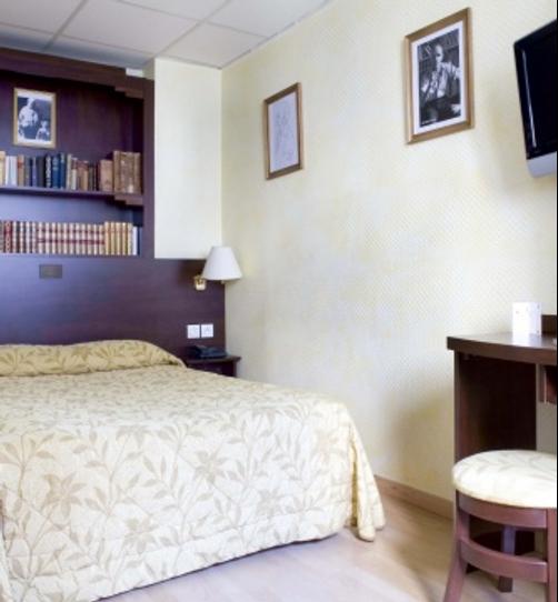Jack's Hotel - Paris - Bedroom