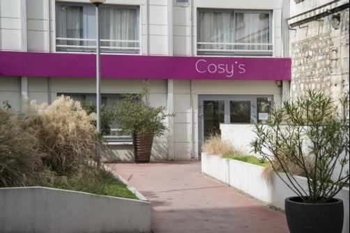 Cosy's Residence Cadet - Paris - Building
