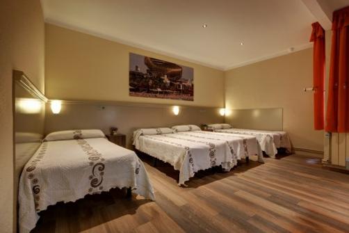 Hostal Barcelona - Barcelona - Bedroom