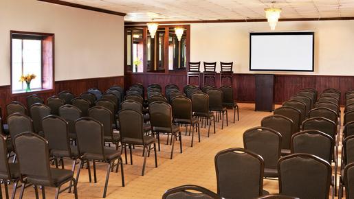 Four Points by Sheraton Kalamazoo - Kalamazoo - Conference room
