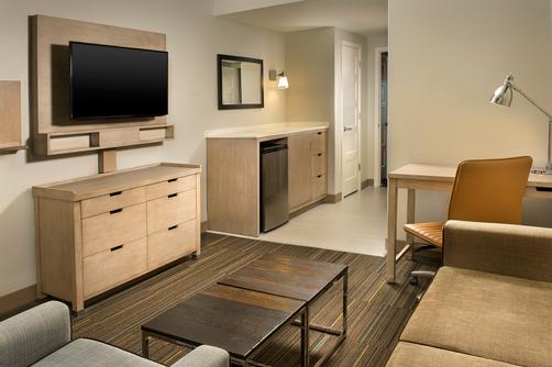 Four Points by Sheraton Jacksonville Beachfront - Jacksonville Beach - Bedroom