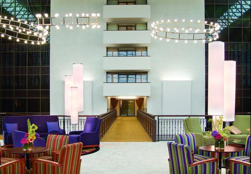 Sheraton Bloomington Hotel - Bloomington - Lobby