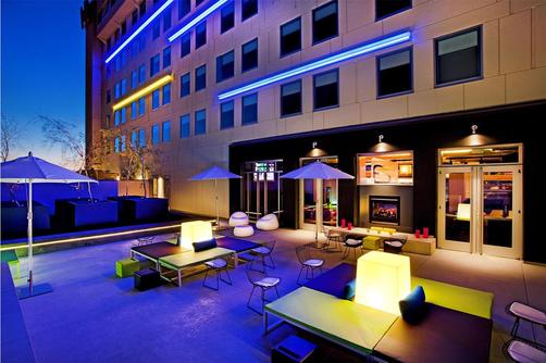 Aloft Atlanta Downtown - Atlanta - Patio