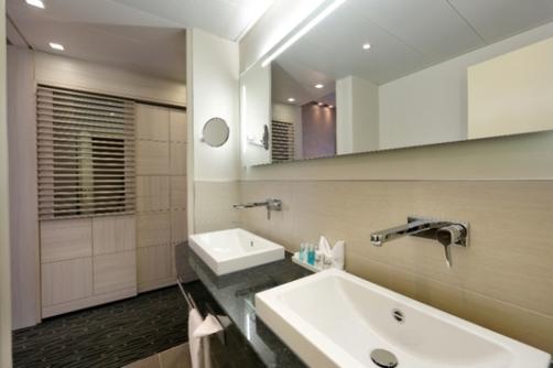 St. Gotthard - Zurich - Bathroom