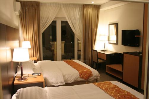 The Lake Hotel Tagaytay - Tagaytay - Bedroom
