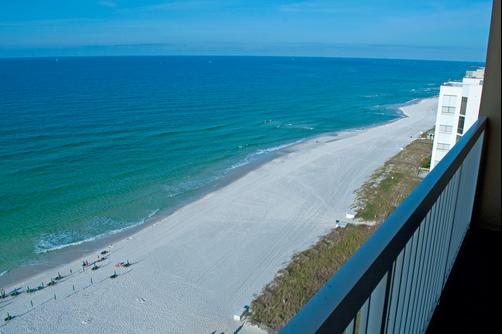 Pelican Beach Resort & Conference Center - Destin - Beach