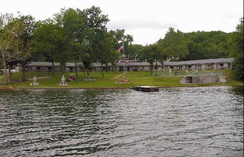 Ozark Village Resort & Marina - Lake Ozark - Outdoors view