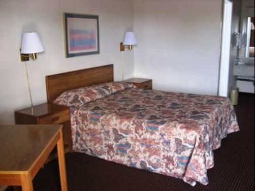 Travelers Motel - Douglas