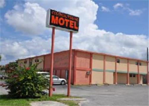 Colonial Village Motel - Lake Worth - Building
