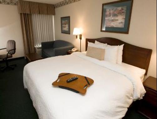 Baymont Inn and Suites East Syracuse - East Syracuse - Bedroom